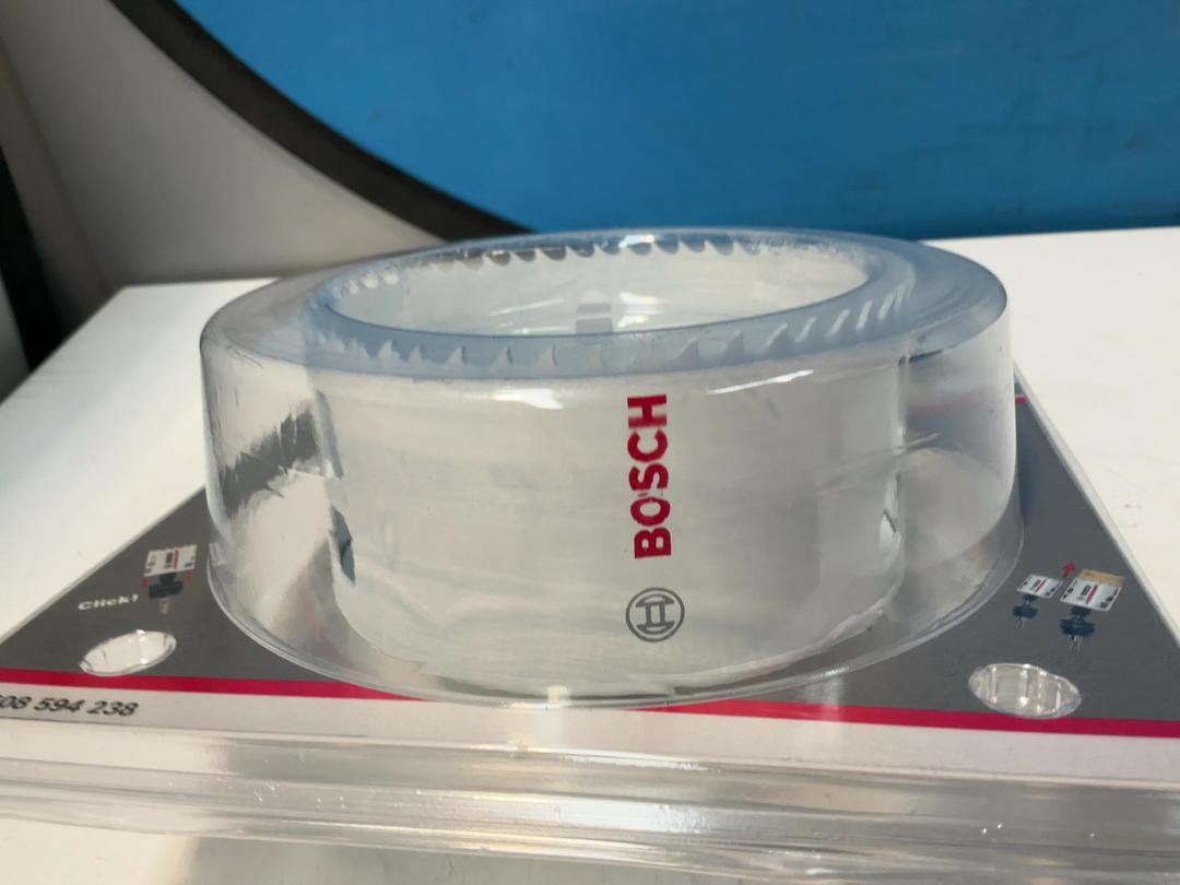 Photo '10' of Bosch Holesaw - Wood and Metal - 98mm Photo '10' of Bosch Holesaw - Wood and Metal - 98mm