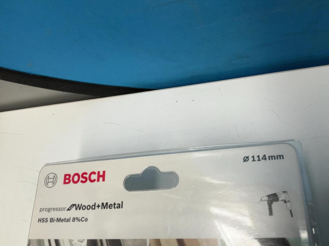Photo '2' of Bosch Holesaw - Wood and Metal - 114mm Photo '2' of Bosch Holesaw - Wood and Metal - 114mm