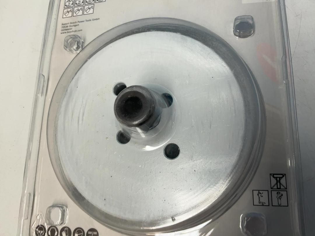 Photo '10' of Bosch Holesaw - Wood and Metal - 114mm Photo '10' of Bosch Holesaw - Wood and Metal - 114mm
