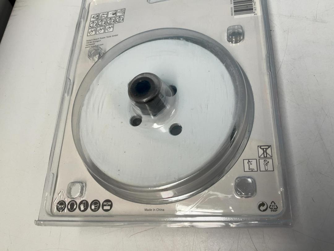 Photo '11' of Bosch Holesaw - Wood and Metal - 114mm Photo '11' of Bosch Holesaw - Wood and Metal - 114mm