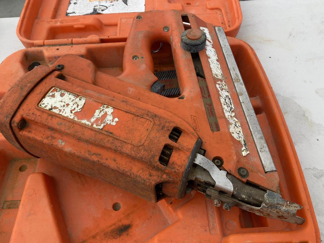 Photo '5' of Paslode Nail Gun Photo '5' of Paslode Nail Gun