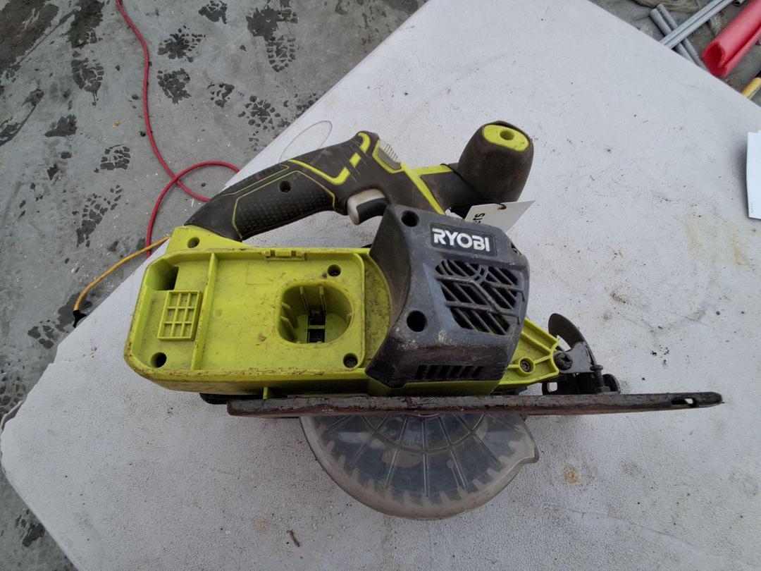 Photo '2' of Ryobi Circular Saw Photo '2' of Ryobi Circular Saw