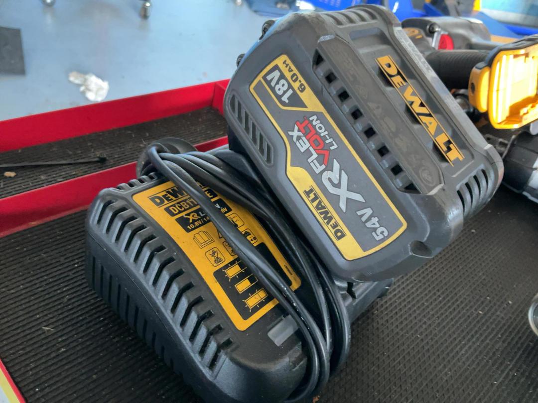 Photo '5' of DeWalt Cordless Impact Driver