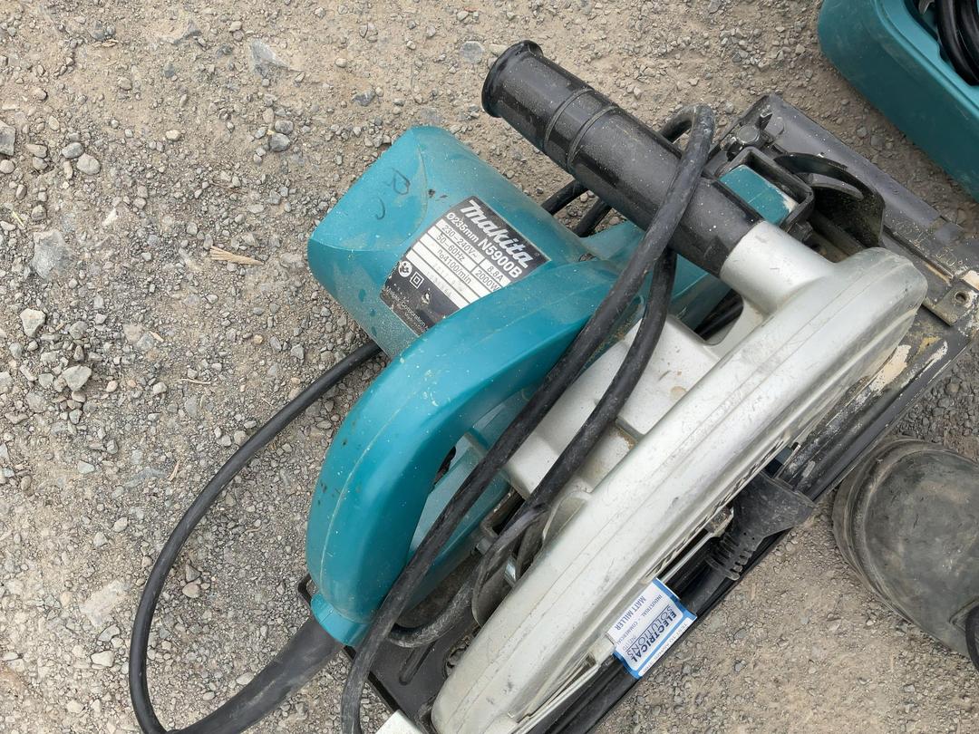Photo '5' of Large Makita Skill Saw and Makita Router (Corded) Photo '5' of Large Makita Skill Saw and Makita Router (Corded)