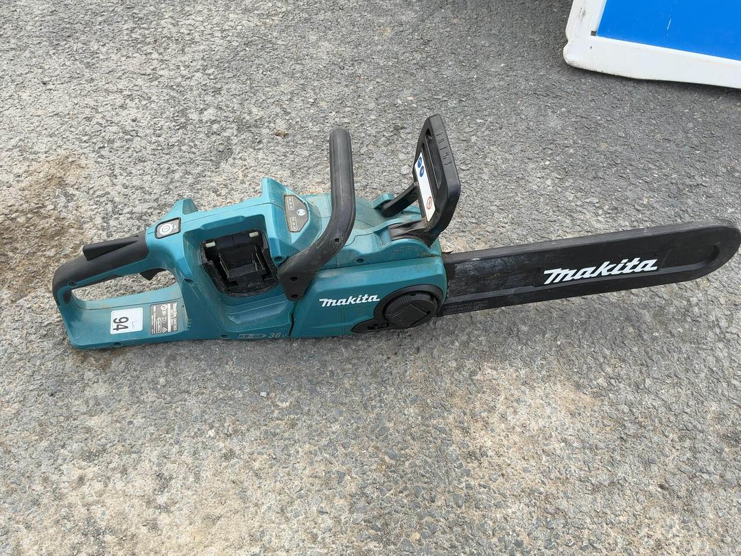 Photo '5' of Makita Battery Powered Chain Saw (Skin Only) Photo '5' of Makita Battery Powered Chain Saw (Skin Only)