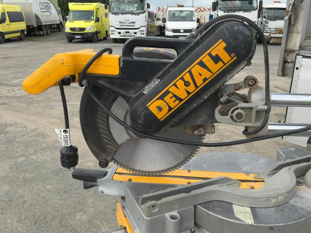 Photo '7' of Dewalt Mitre Saw and Portable stand Photo '7' of Dewalt Mitre Saw and Portable stand