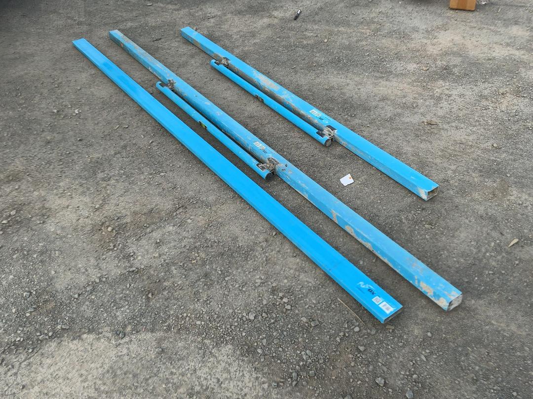 Photo '2' of Concrete Spreaders/Tools Photo '2' of Concrete Spreaders/Tools