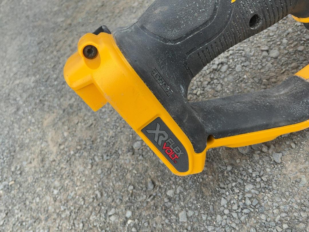 Photo '11' of Dewalt DCD470 54V Large Right Angle Drill (Battery 6ah+ Fast Charger) Photo '11' of Dewalt DCD470 54V Large Right Angle Drill (Battery 6ah+ Fast Charger)