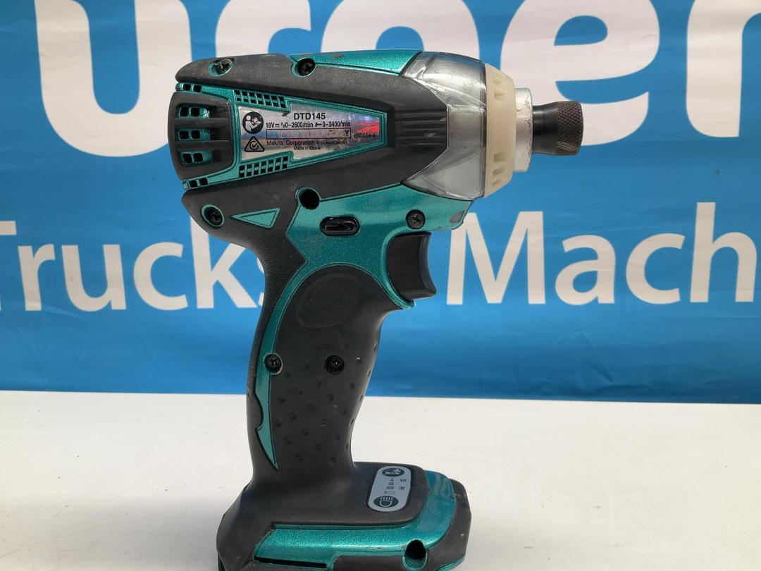 Photo '3' of Makita - Metallic 18v Impact Driver (Skin Only)