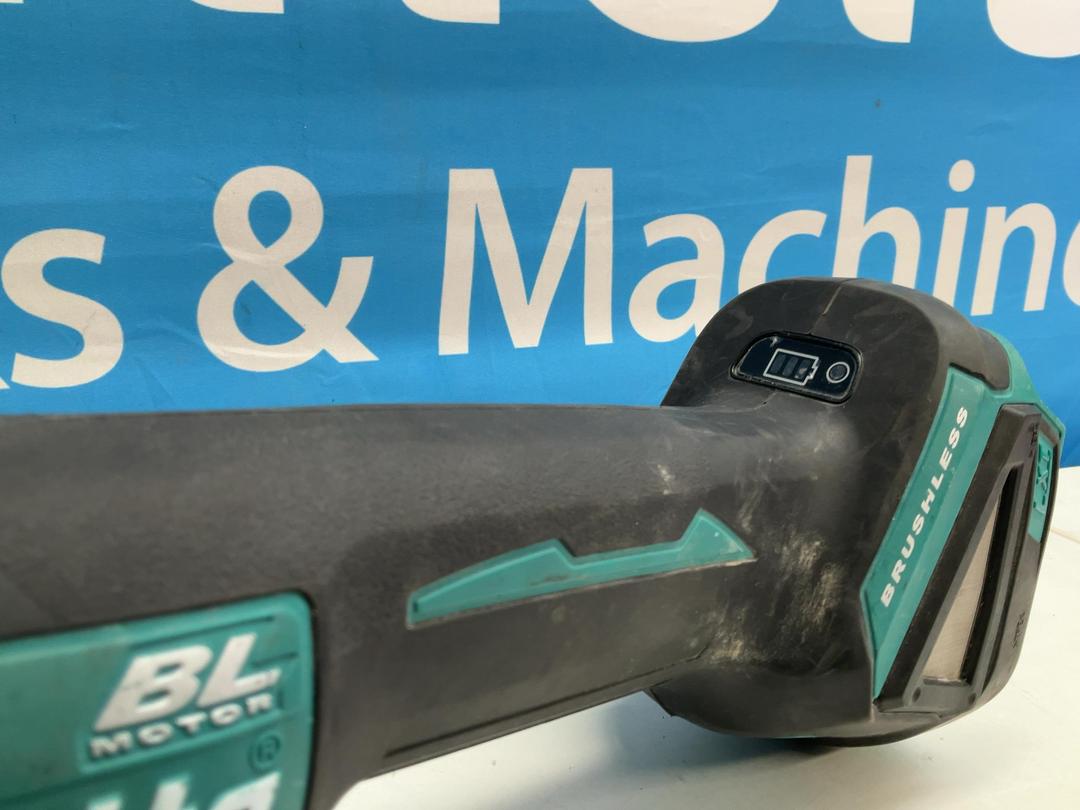 Photo '2' of Makita - 18V LXT cordless brushless 125mm Angle Grinder (Skin Only) Photo '2' of Makita - 18V LXT cordless brushless 125mm Angle Grinder (Skin Only)