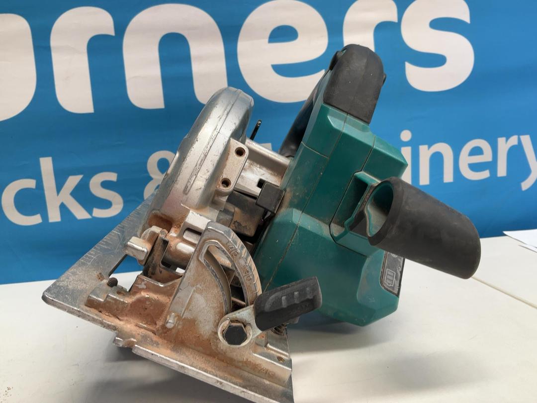 Photo '2' of Makita - 18V LXT Brushless 165mm Circular Saw (Skin Only)
