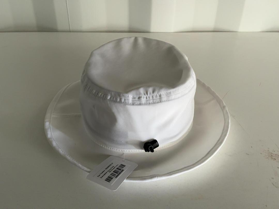 Photo '2' of Titleist Breezer Bucket Photo '2' of Titleist Breezer Bucket