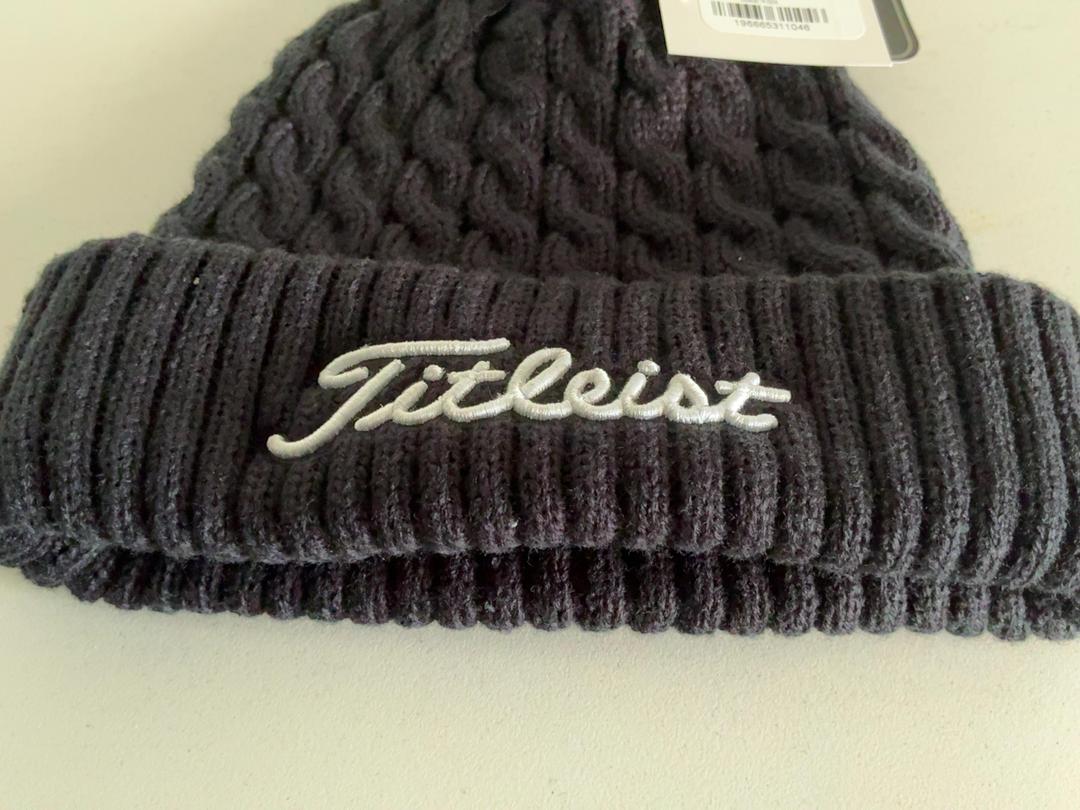 Photo '4' of Fitleist Cable Knit Pom Pom