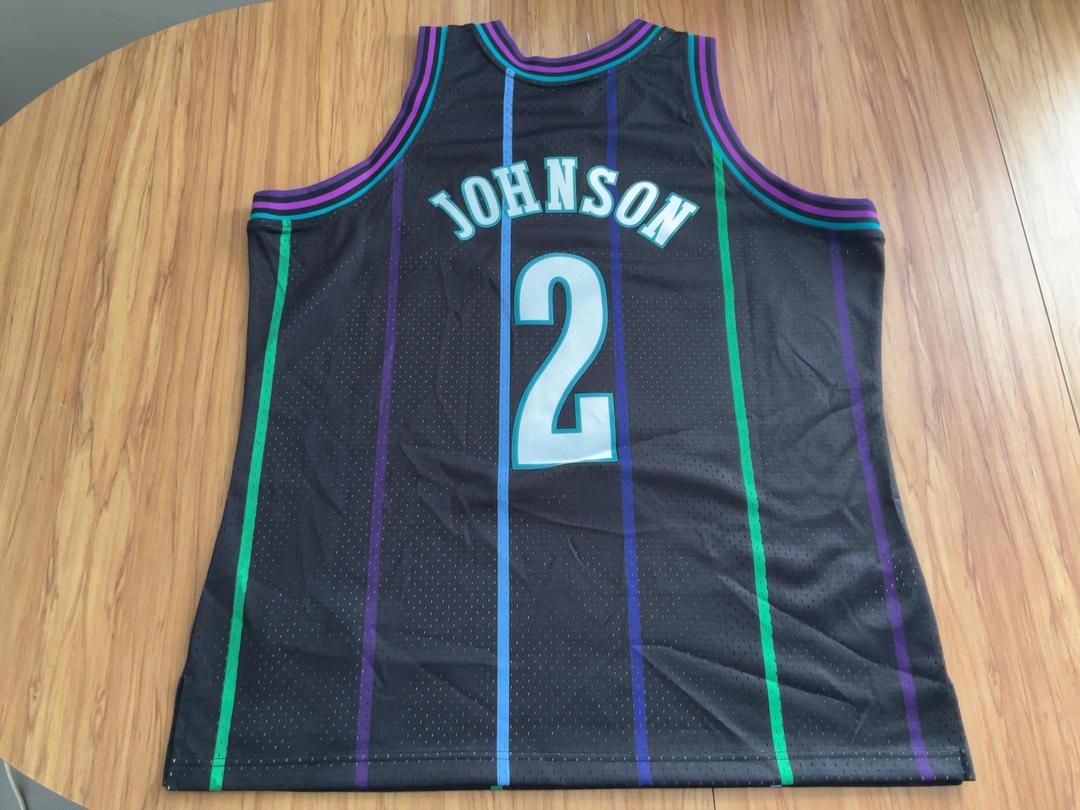Photo '2' of NBA Swingman Jersey Hornets Photo '2' of NBA Swingman Jersey Hornets