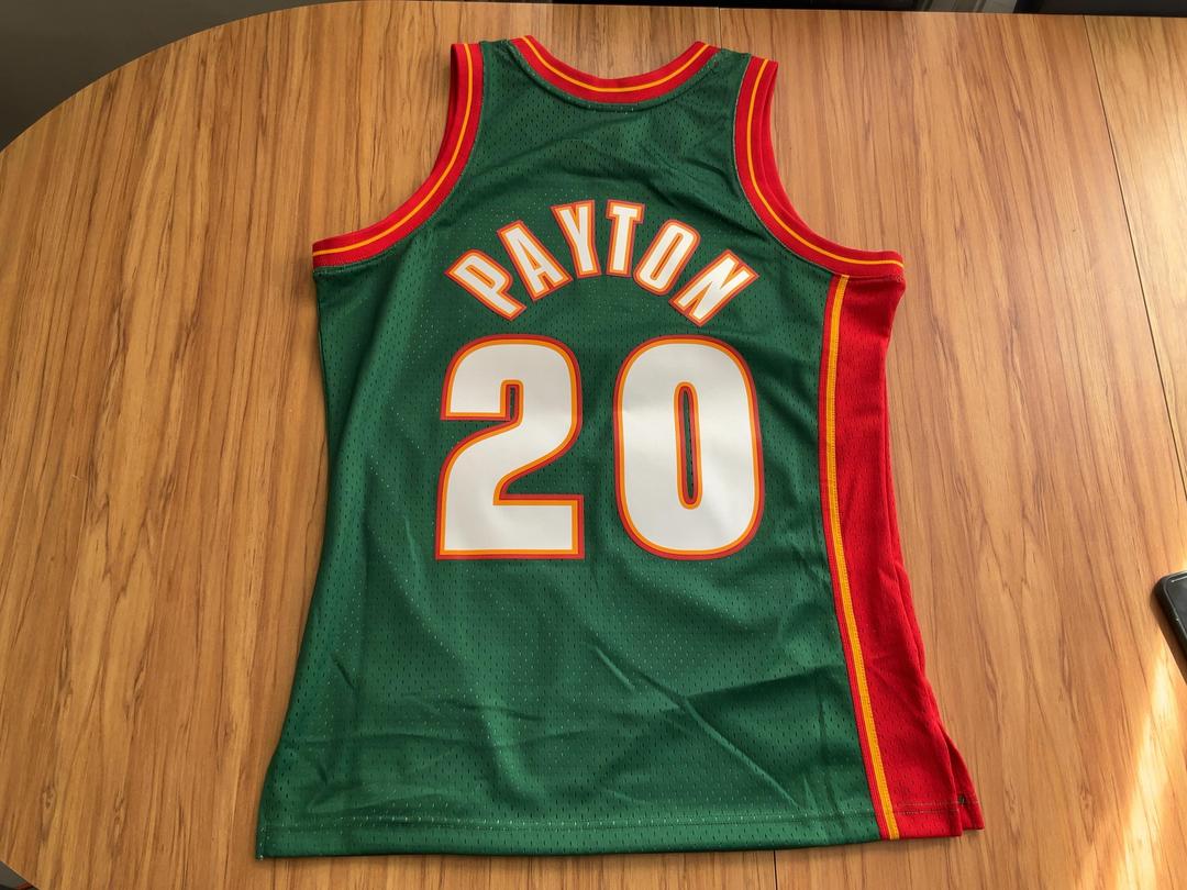 Photo '2' of NBA Swingman Jersey SuperSonics Photo '2' of NBA Swingman Jersey SuperSonics