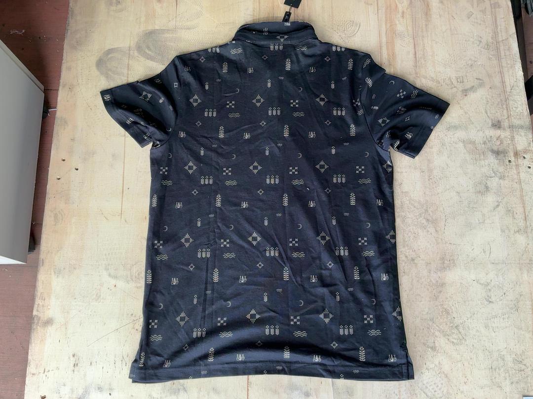 Photo '2' of TravisMathew Weather Patterns Black Photo '2' of TravisMathew Weather Patterns Black
