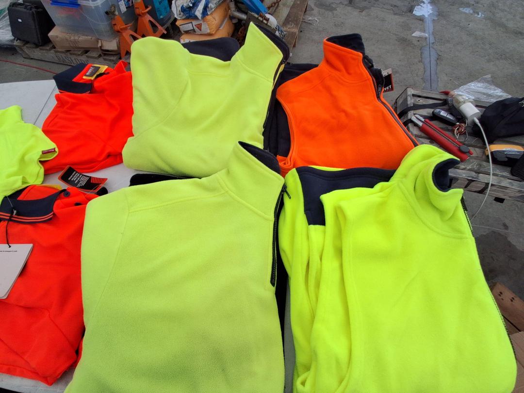 Photo '2' of Mens Hi-Vis Tops (11pcs) Photo '2' of Mens Hi-Vis Tops (11pcs)