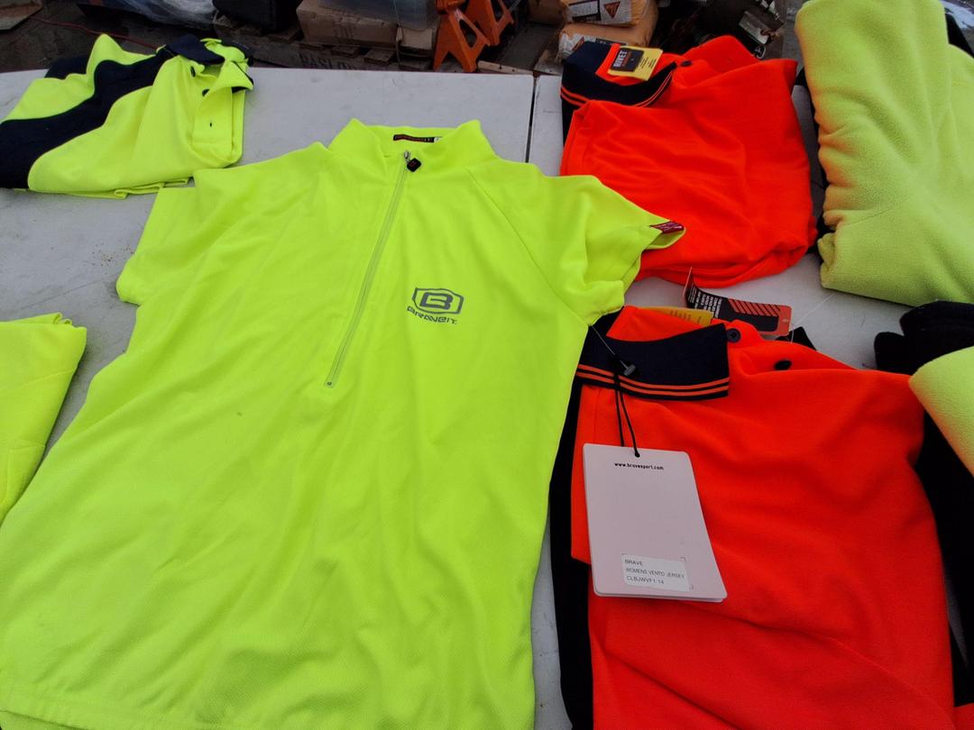 Photo '5' of Mens Hi-Vis Tops (11pcs) Photo '5' of Mens Hi-Vis Tops (11pcs)