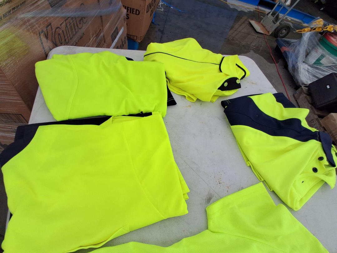 Photo '6' of Mens Hi-Vis Tops (11pcs) Photo '6' of Mens Hi-Vis Tops (11pcs)