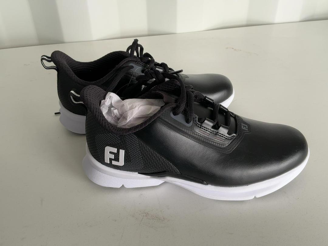 Photo '4' of Footjoy Womens 25 Fuel Spike 7.5 Wide Shoes Photo '4' of Footjoy Womens 25 Fuel Spike 7.5 Wide Shoes