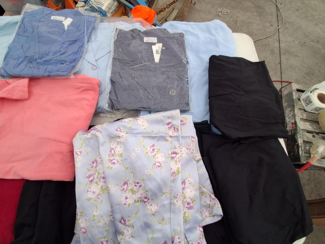 Photo '4' of Mixed Womens PJs (22pcs)
