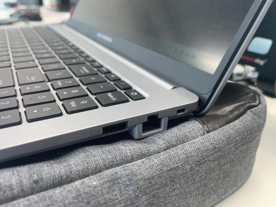 Photo '3' of Asus ExpertBook B1503CVA Laptop with Charger & Bag