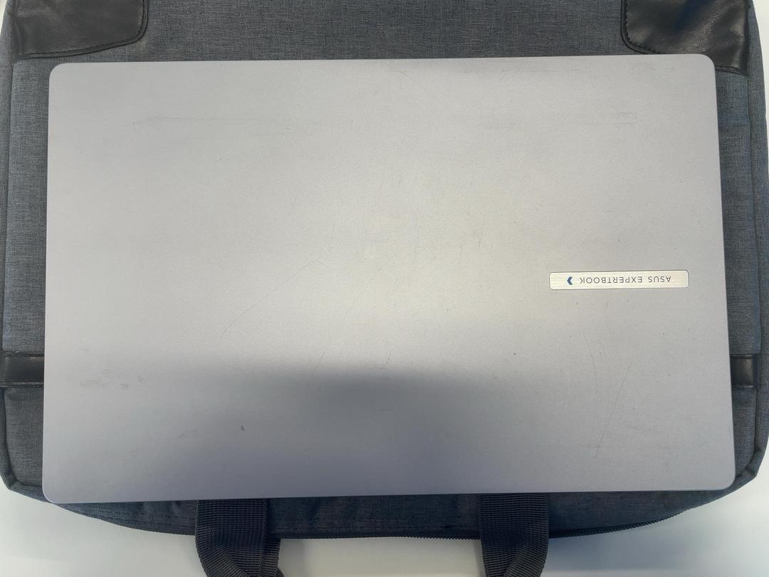 Photo '5' of Asus ExpertBook B1503CVA Laptop with Charger & Bag