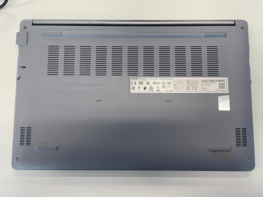 Photo '6' of Asus ExpertBook B1503CVA Laptop Photo '6' of Asus ExpertBook B1503CVA Laptop