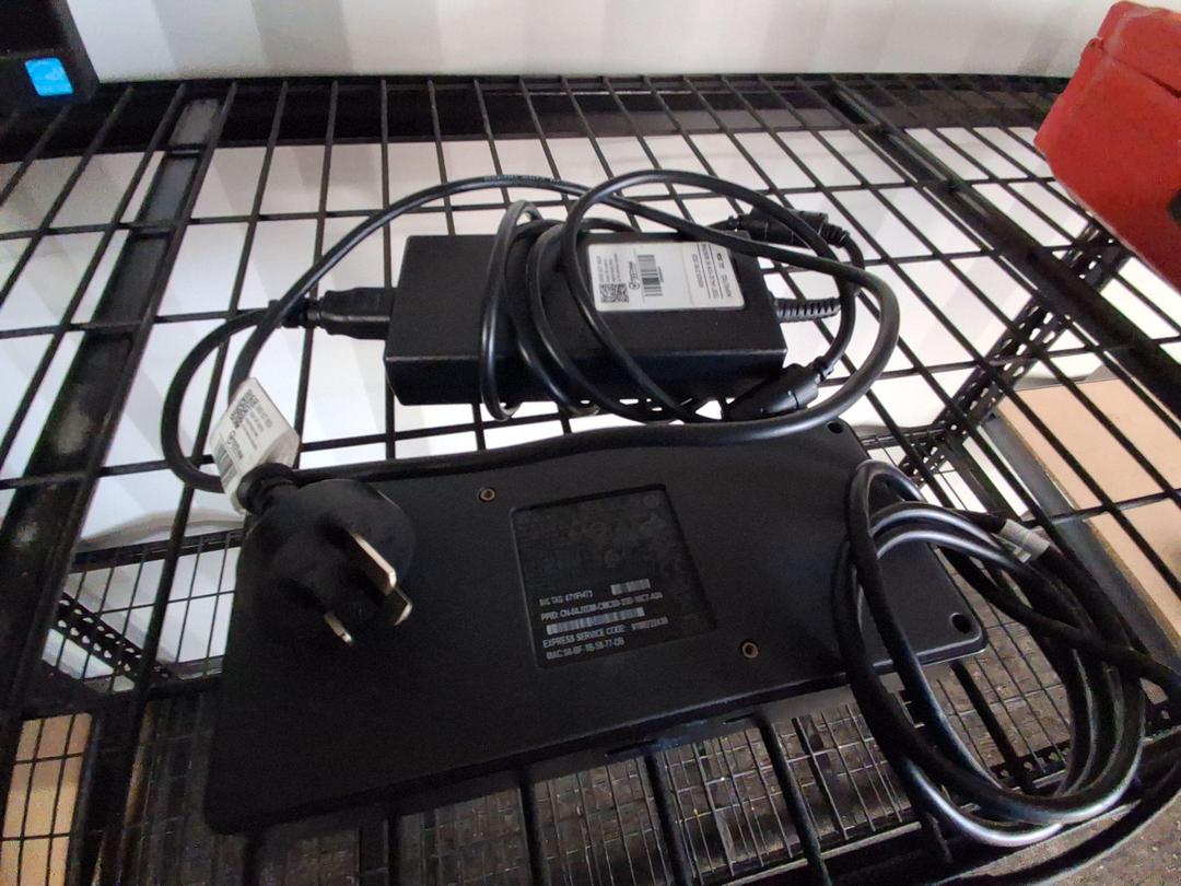 Photo '4' of Dell Docking Station Photo '4' of Dell Docking Station
