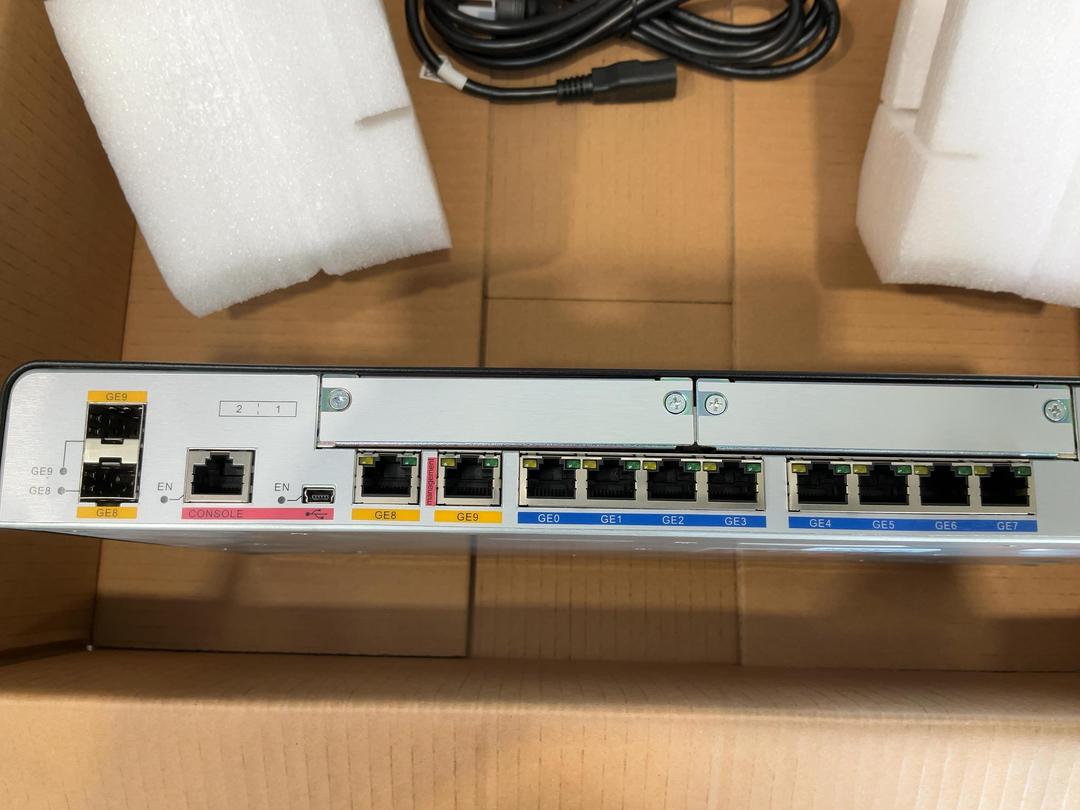 Photo '8' of Huawei AR1220E Enterprise Router