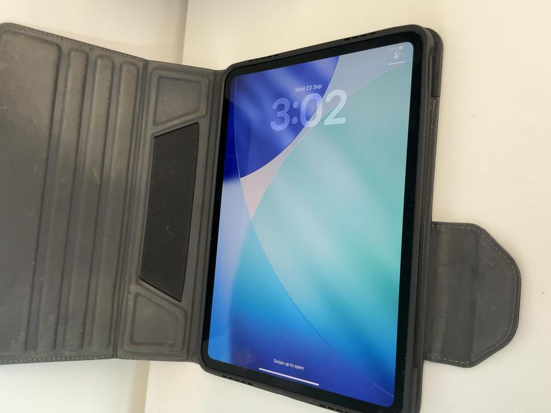 Photo '3' of Apple ipad Pro 11-inch (M4) Photo '3' of Apple ipad Pro 11-inch (M4)