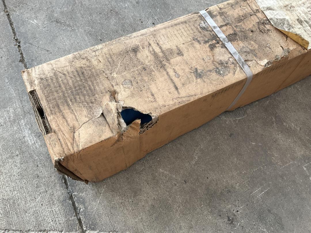 Photo '4' of APC Symmetra Battery Module SYBTU1-PLP – UPS Replacement Battery