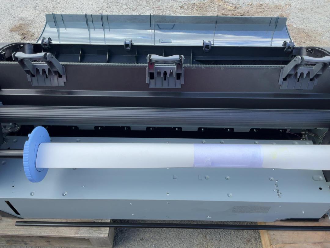 Photo '4' of HP DesignJet Z6100ps Printer Photo '4' of HP DesignJet Z6100ps Printer