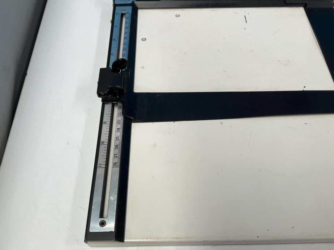 Photo '4' of LPL Easel or Similar Photo '4' of LPL Easel or Similar