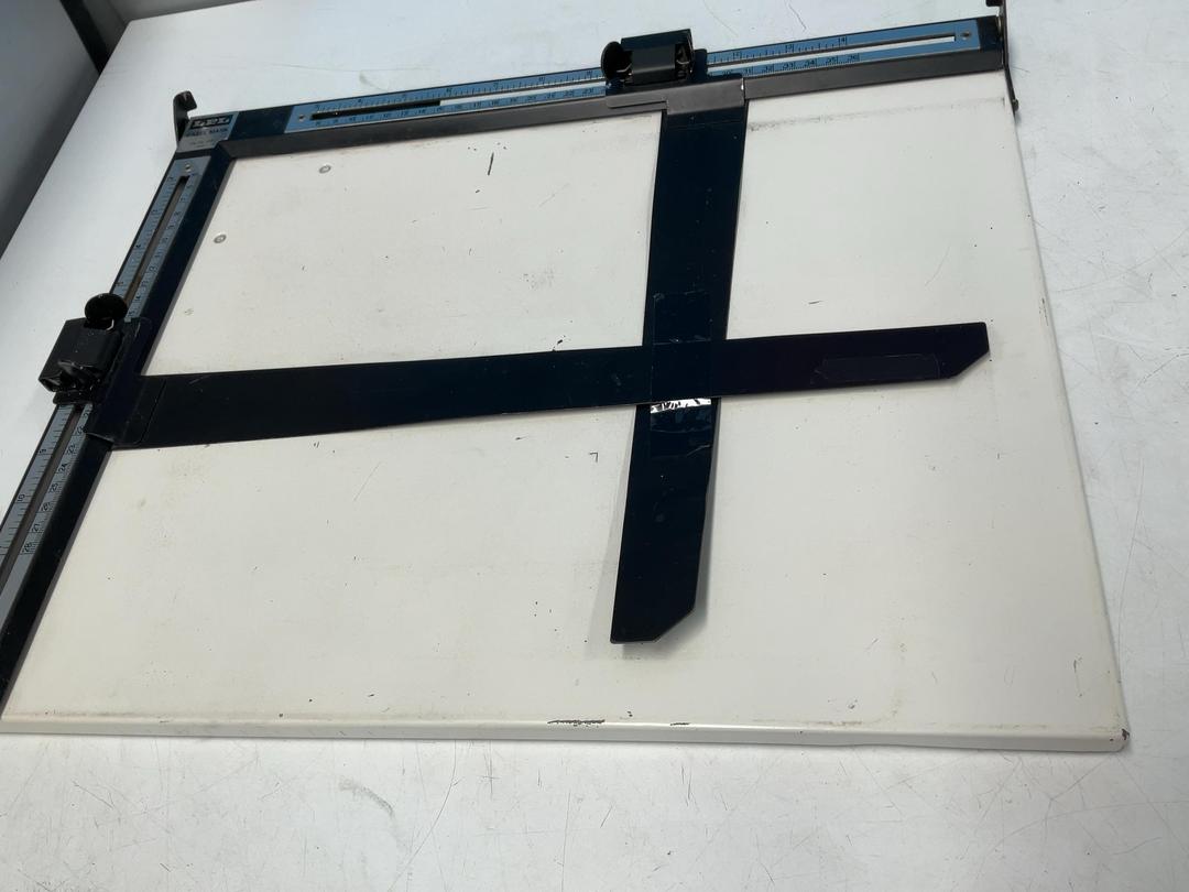 Photo '6' of LPL Easel or Similar Photo '6' of LPL Easel or Similar