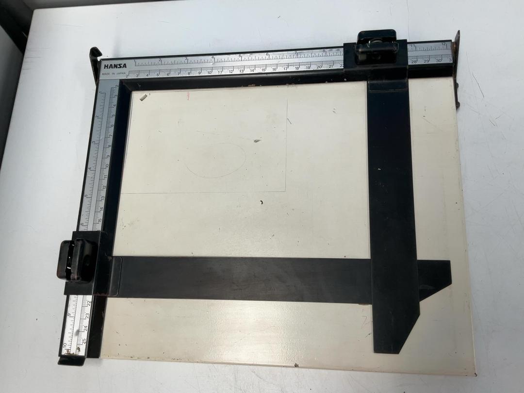 Photo '9' of 2x Easels or Similar Photo '9' of 2x Easels or Similar
