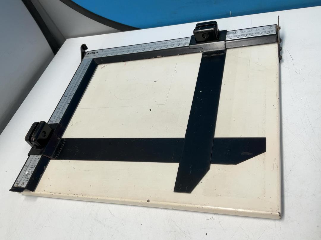 Photo '15' of 2x Easels or Similar Photo '15' of 2x Easels or Similar
