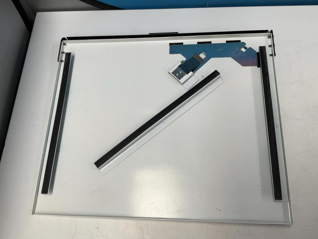Photo '8' of 2x Easels or Similar Photo '8' of 2x Easels or Similar
