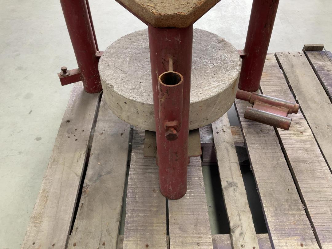 Photo '7' of Pottery Wheel or Similar Photo '7' of Pottery Wheel or Similar