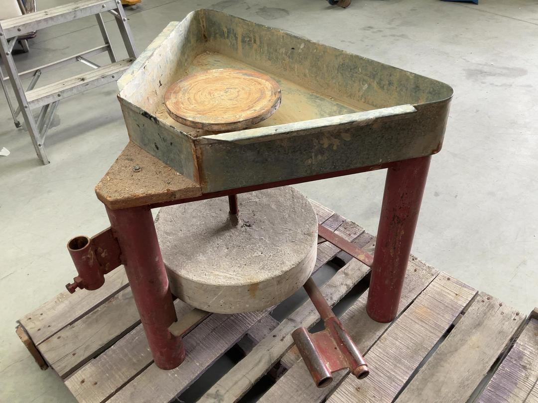 Photo '8' of Pottery Wheel or Similar Photo '8' of Pottery Wheel or Similar