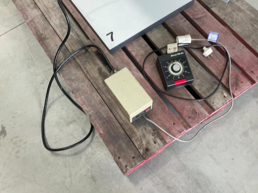 Photo '8' of Durst M800 Enlarger