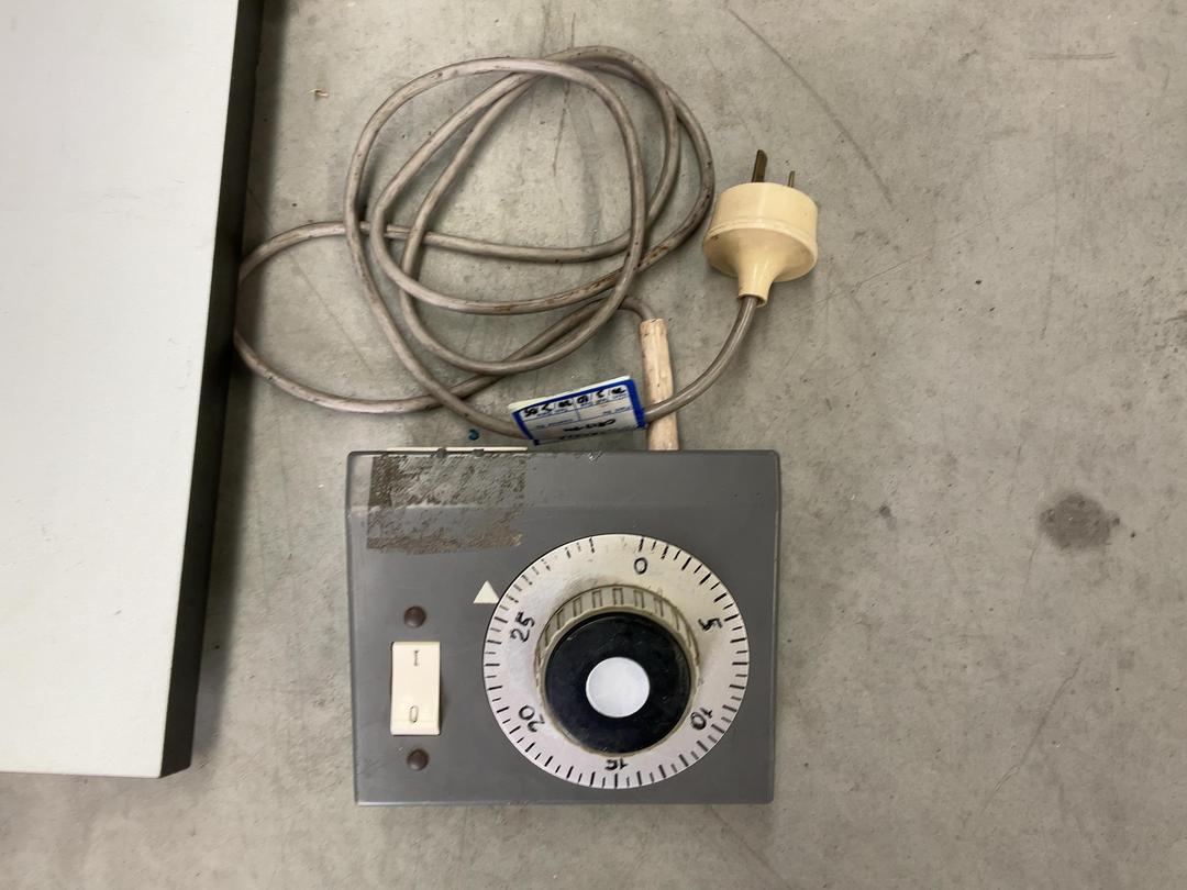 Photo '2' of Kaiser VPM 6002 Enlarger - Plug has Been Cut Off