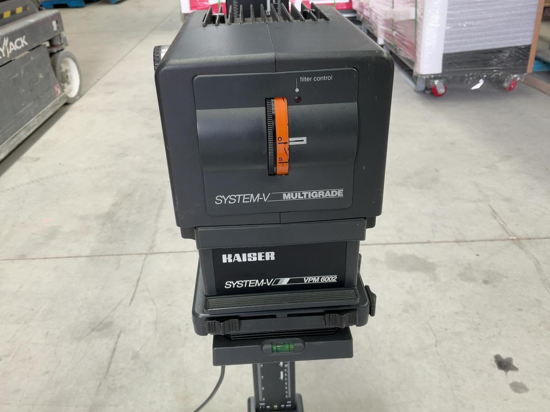 Photo '9' of Kaiser VPM 6002 Enlarger - Plug has Been Cut Off