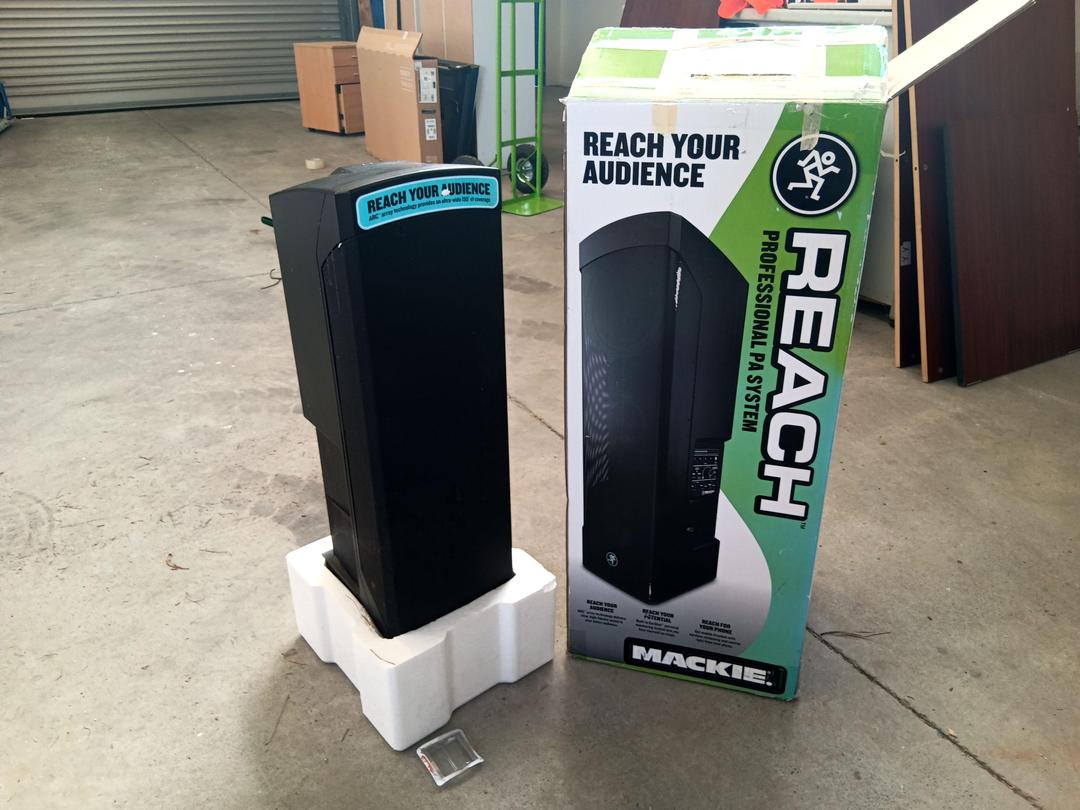 Photo '4' of Reach Portable PA System