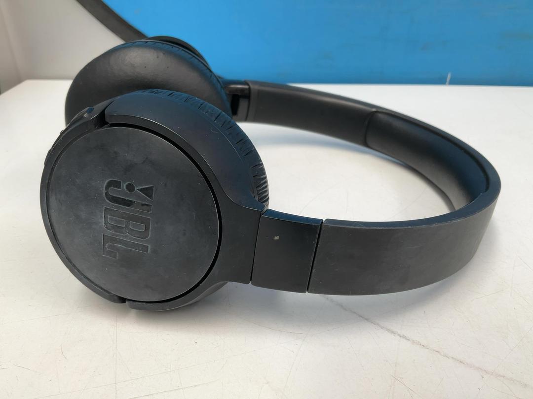 Photo '11' of JBL Headphones Photo '11' of JBL Headphones