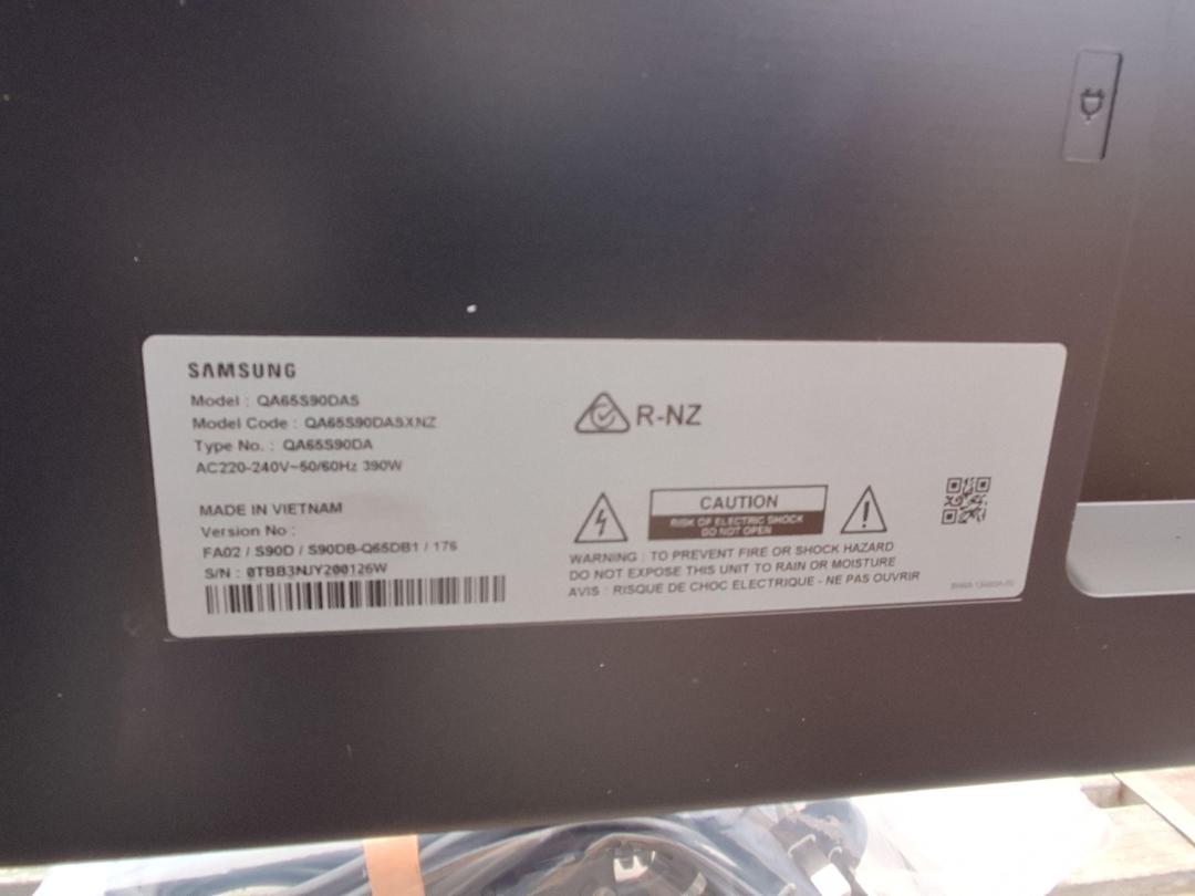 Photo '4' of Samsung OLED S90D 65" Photo '4' of Samsung OLED S90D 65"