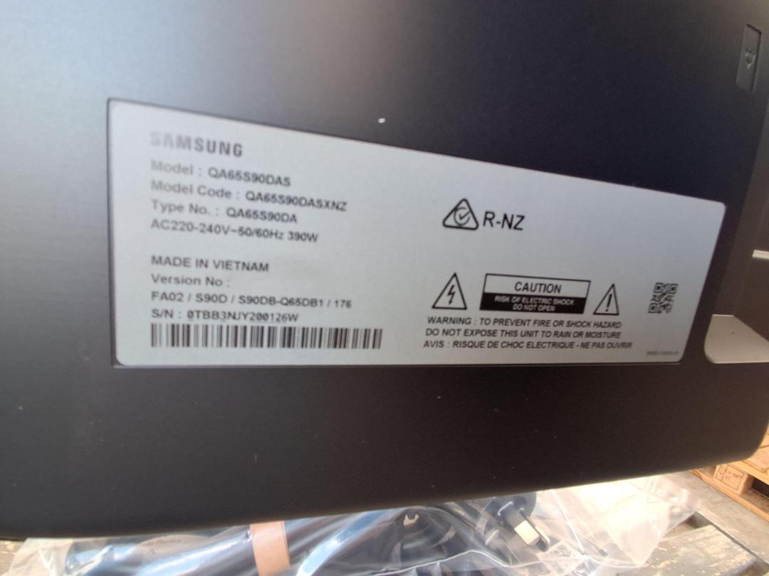 Photo '5' of Samsung OLED S90D 65" Photo '5' of Samsung OLED S90D 65"