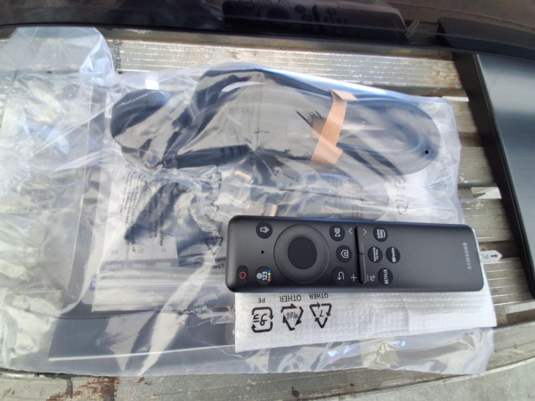 Photo '2' of Samsung OLED S90D 65" Photo '2' of Samsung OLED S90D 65"