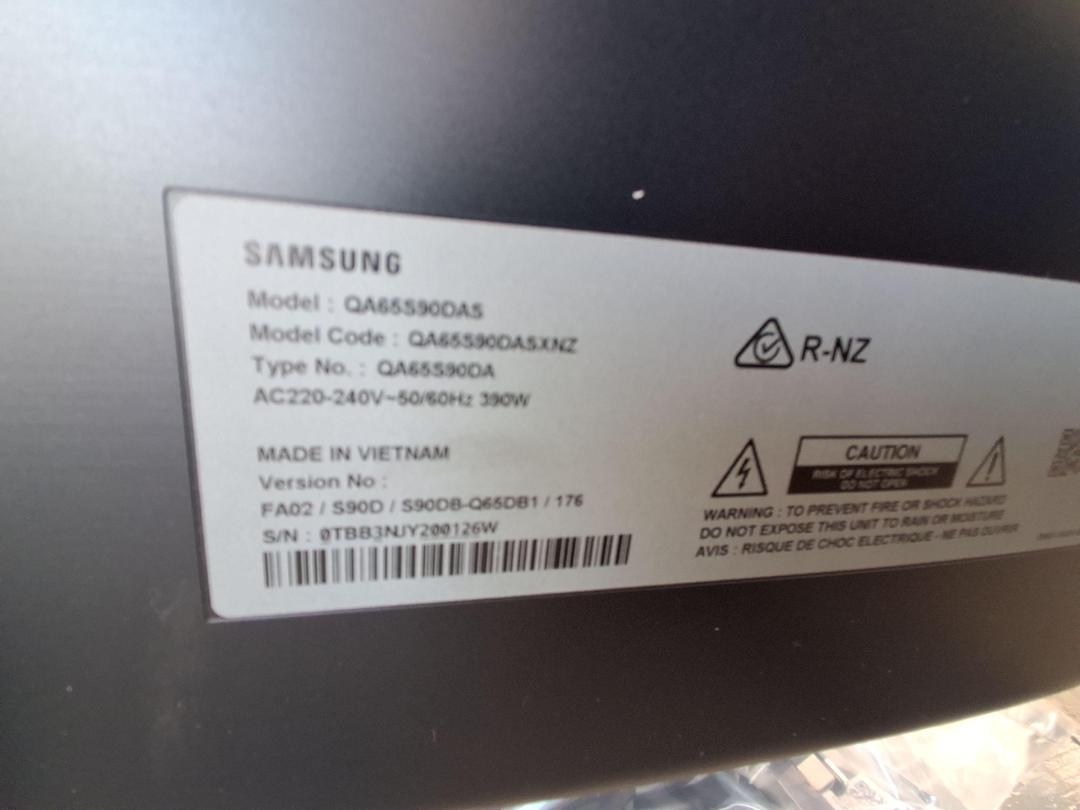 Photo '4' of Samsung OLED S90D 65" Photo '4' of Samsung OLED S90D 65"