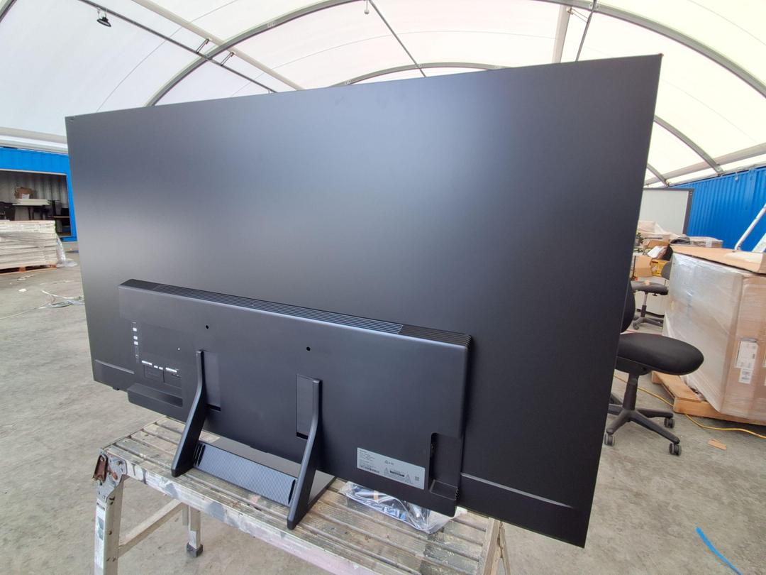 Photo '3' of Samsung OLED S90D 65" Photo '3' of Samsung OLED S90D 65"